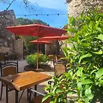 Restaurant Clos Des Sullys Hotel *