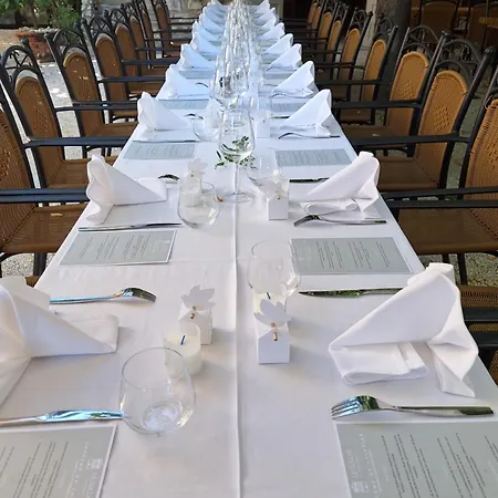 Restaurant Clos Des Sullys *